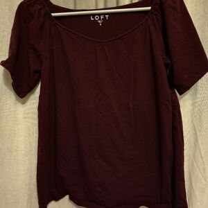 LOFT maroon elastic shoulder tee, size small, soft cotton.